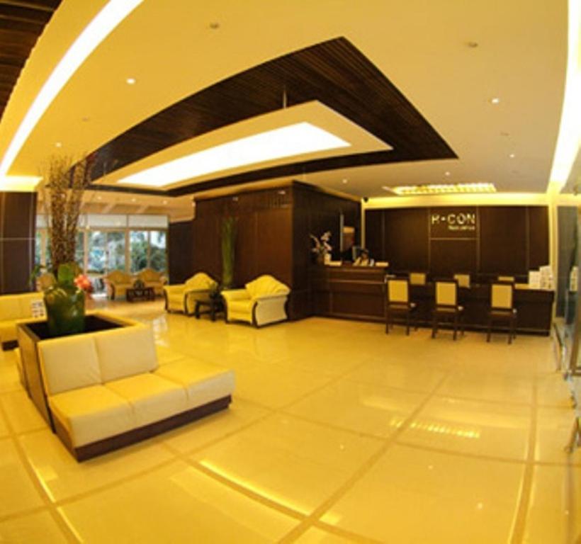 R-Con Residence Pattaya Buitenkant foto