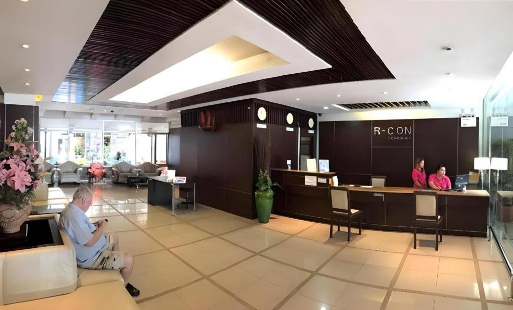 R-Con Residence Pattaya Buitenkant foto